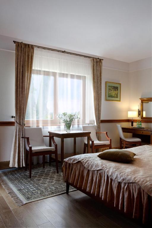 Palac Czarny Las Wożniki Chambre photo