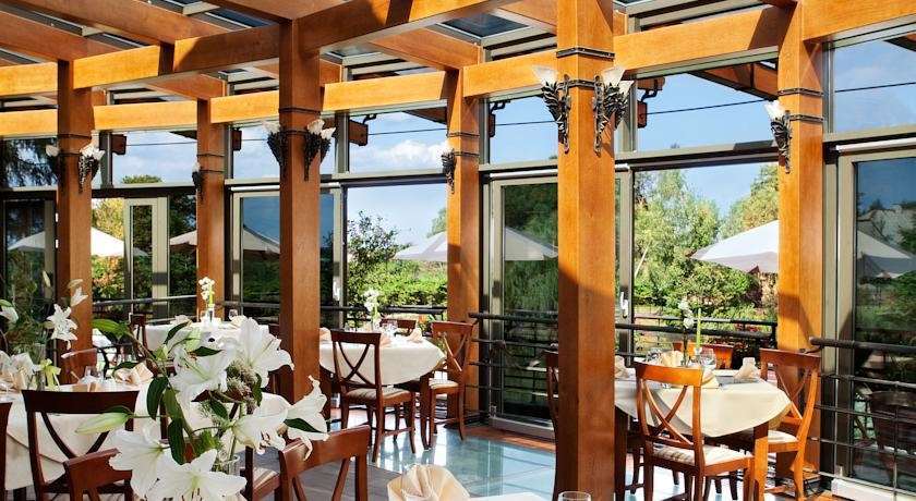 Palac Czarny Las Wożniki Restaurant photo